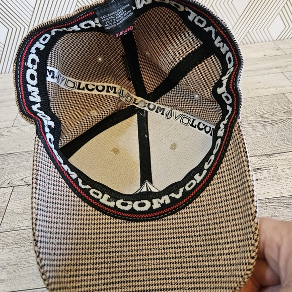 Volcom Houndstooth Check Cap S/M - Picture 8 of 8